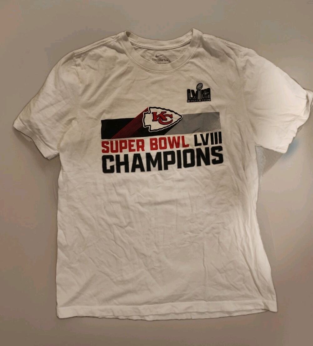 Nike Kansas City Chiefs Super Bowl LVIII Champions Shirt Mens Large Roster L